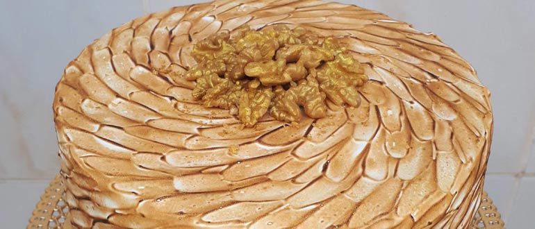 Bolo Doce de Leite com Nozes