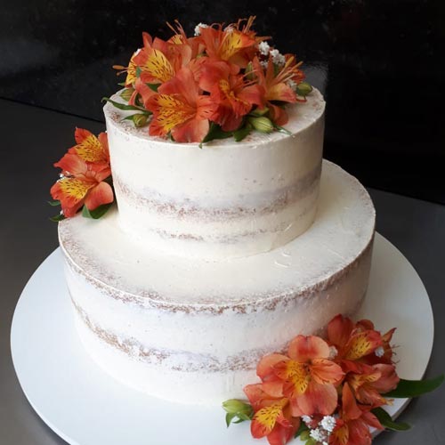 Bolo Andar Semi Naked