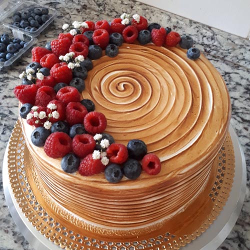 Bolo Frutas Vermelhas